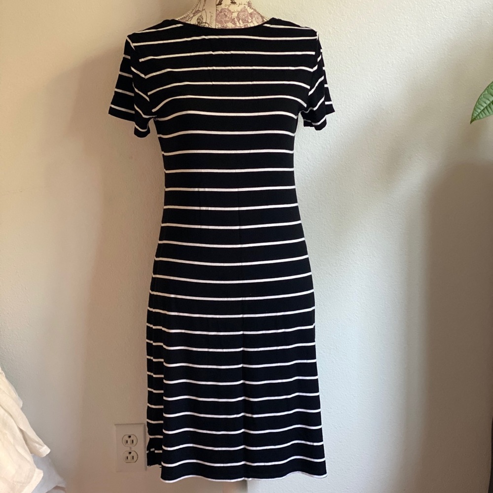 Liz Lange black and white stripe maternity dress